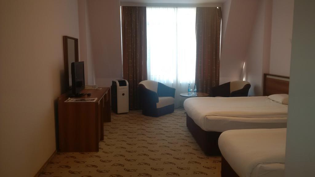 River Side Hotel Mingachevir Chambre photo