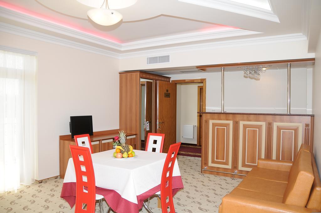 River Side Hotel Mingachevir Chambre photo