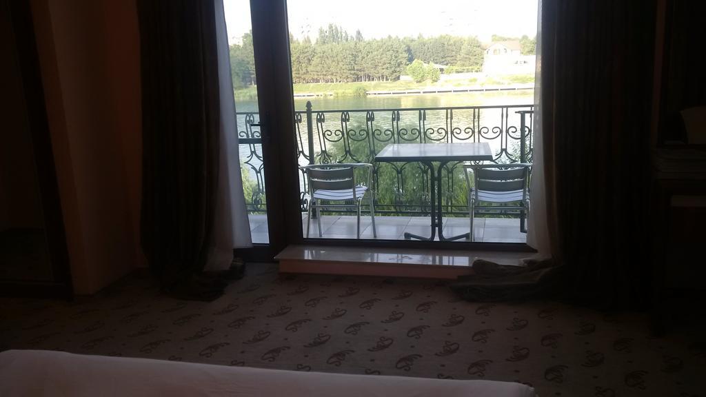 River Side Hotel Mingachevir Chambre photo