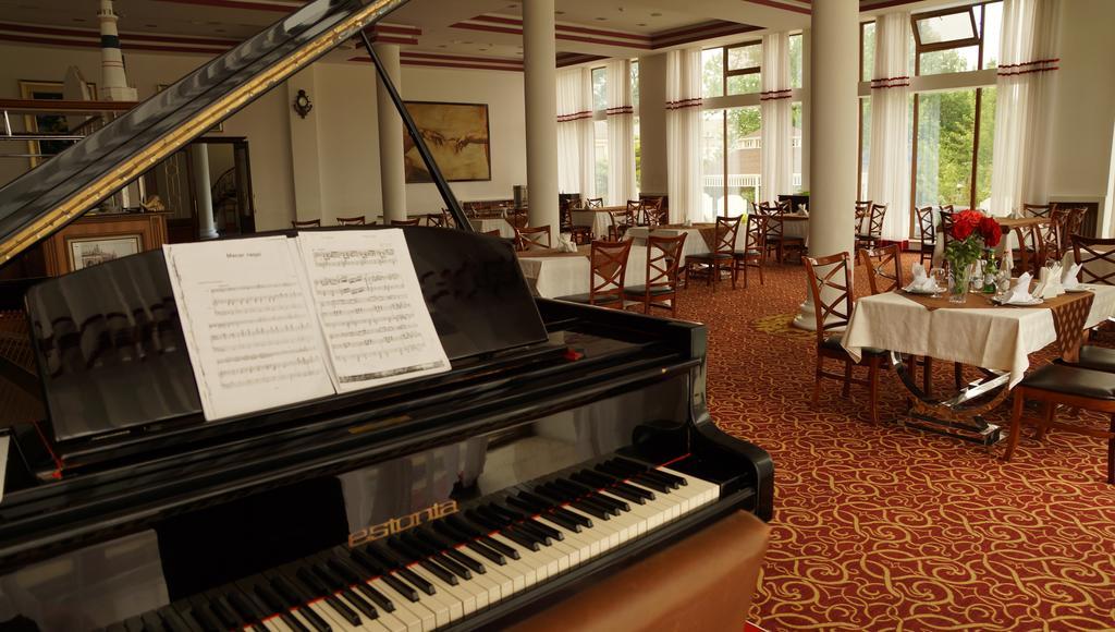 River Side Hotel Mingachevir Extérieur photo