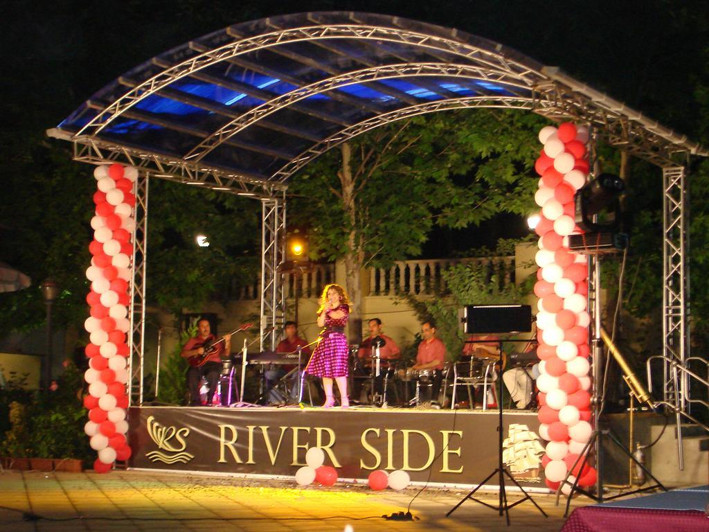River Side Hotel Mingachevir Extérieur photo
