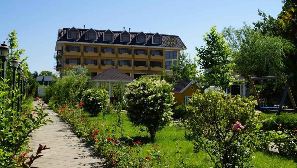 River Side Hotel Mingachevir Extérieur photo